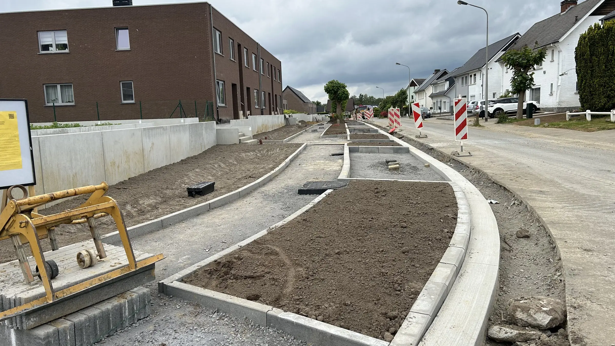 Nieuwe wegenwerken met groenvakken